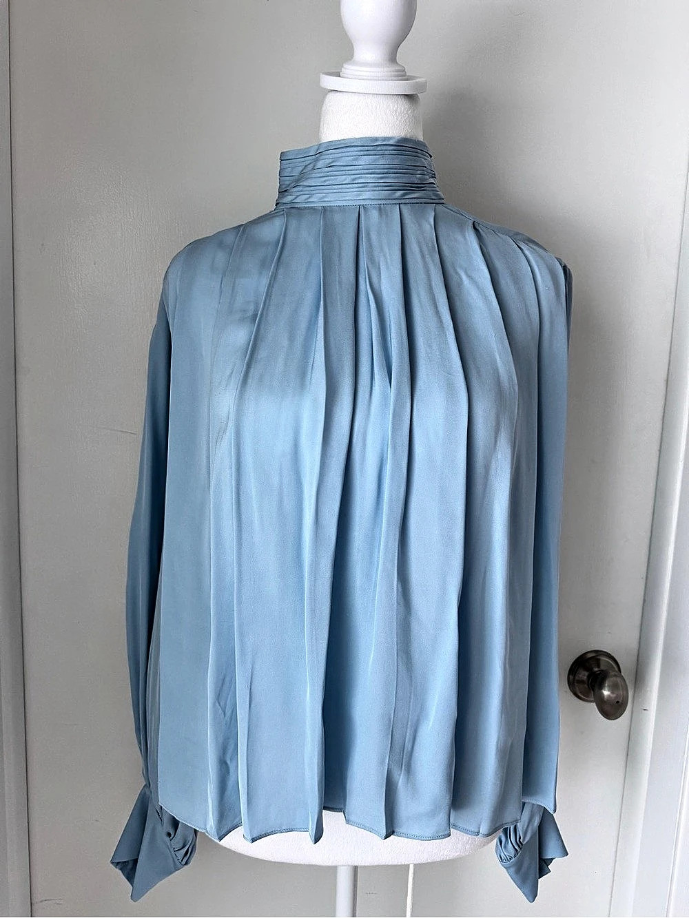 Alice + Olivia Long Sleeve High Neck Blouse High Neck Blouse in Blue Size Small